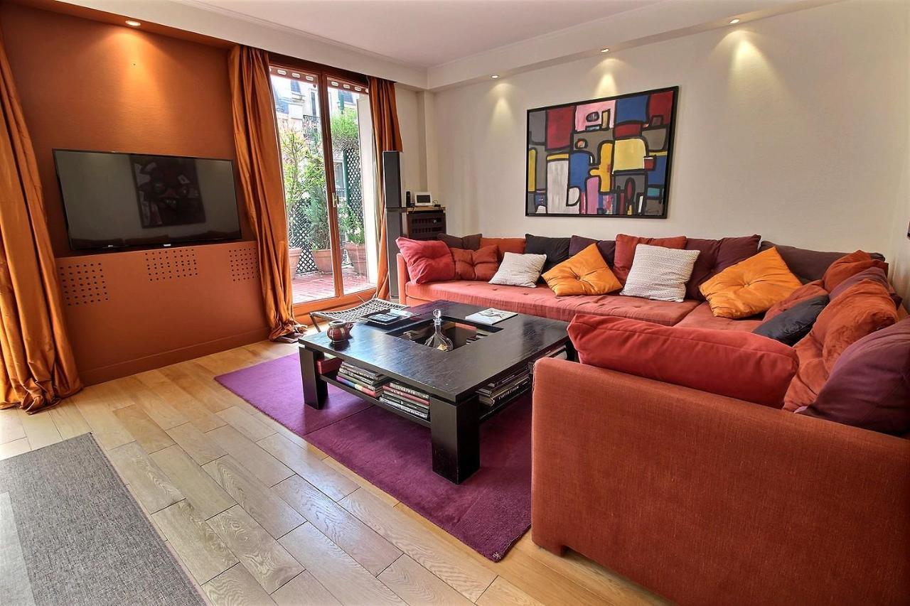 116324 - 2 Person Near Eiffel Tower Apartment Paris